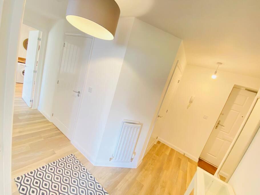 Beautiful, Brand New Apartment! Cheltenham Exterior foto