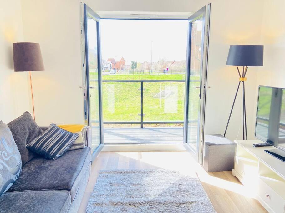 Beautiful, Brand New Apartment! Cheltenham Exterior foto