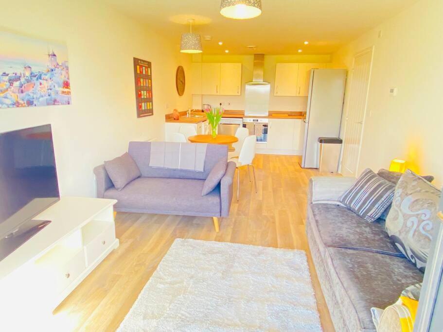 Beautiful, Brand New Apartment! Cheltenham Exterior foto